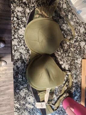 PINK Victoria's Secret Olive Green Molded T-Shirt Bra